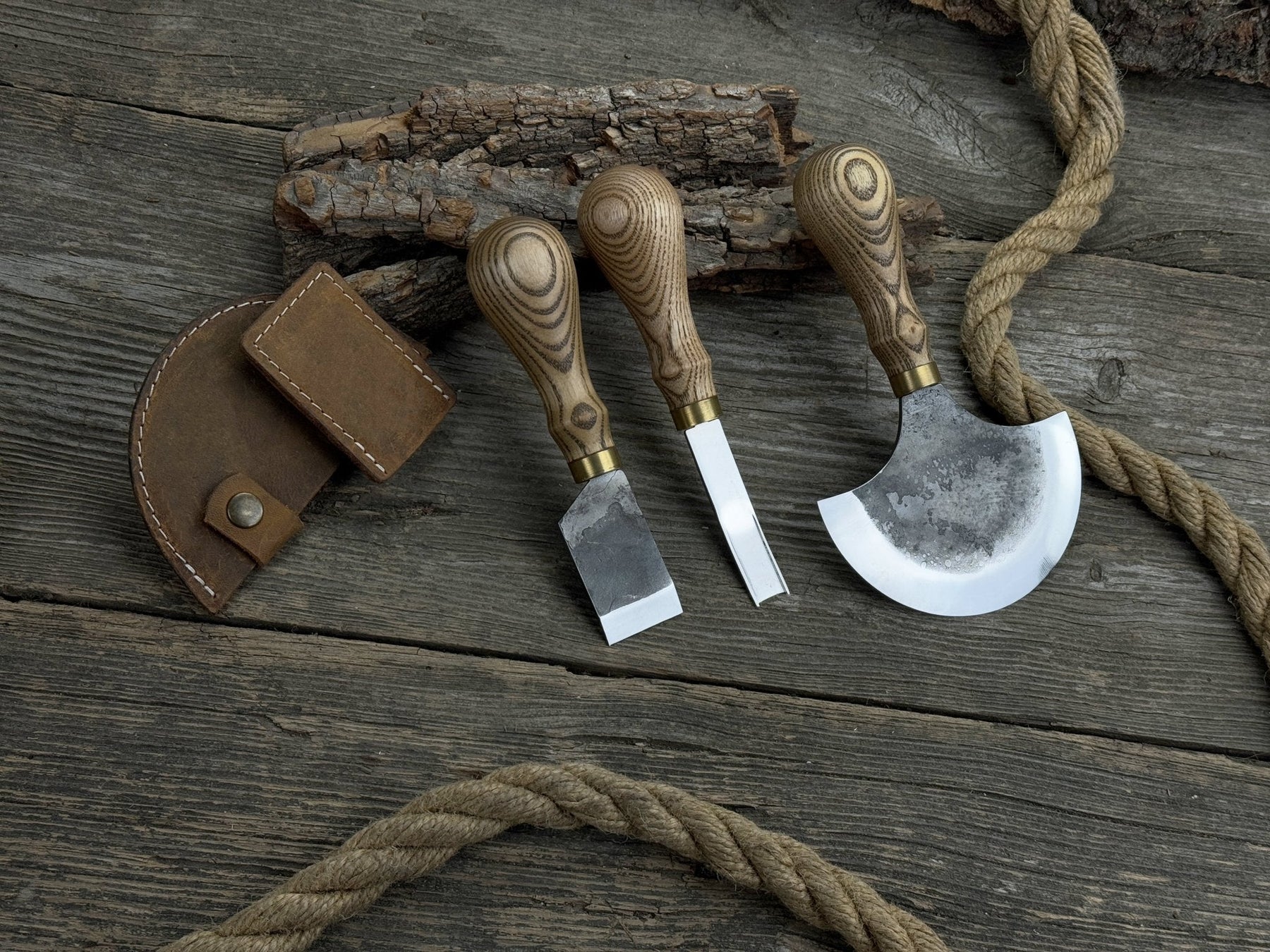 3-Piece Leather Working Kit with Leather Sheaths