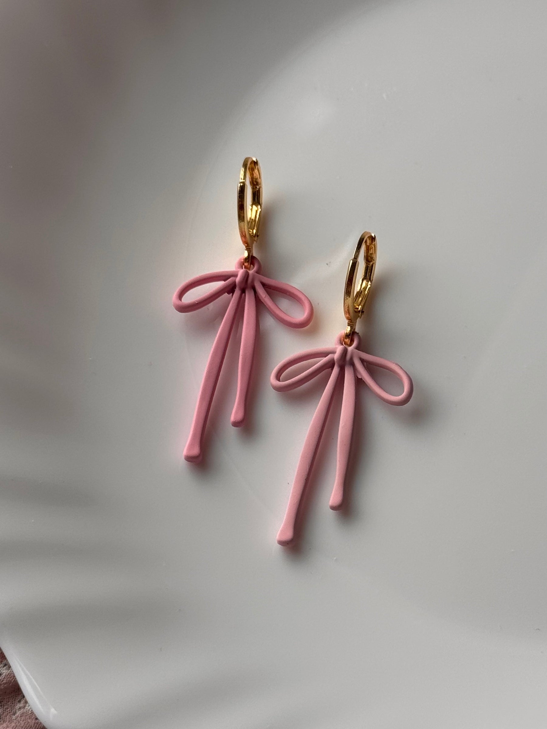 Dainty Ribbon Huggies, Pink