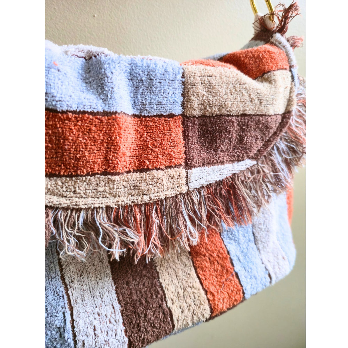 Upcycled vintage retro towel crossbody bag by Maypop House Designs — detail view 2