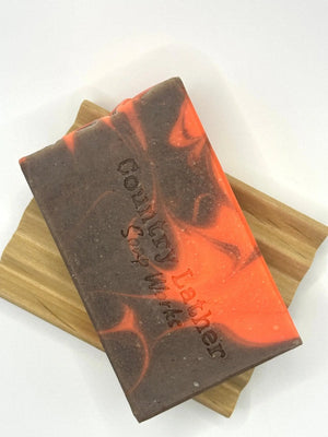 Country Lather Amber and Oakmoss soap bar