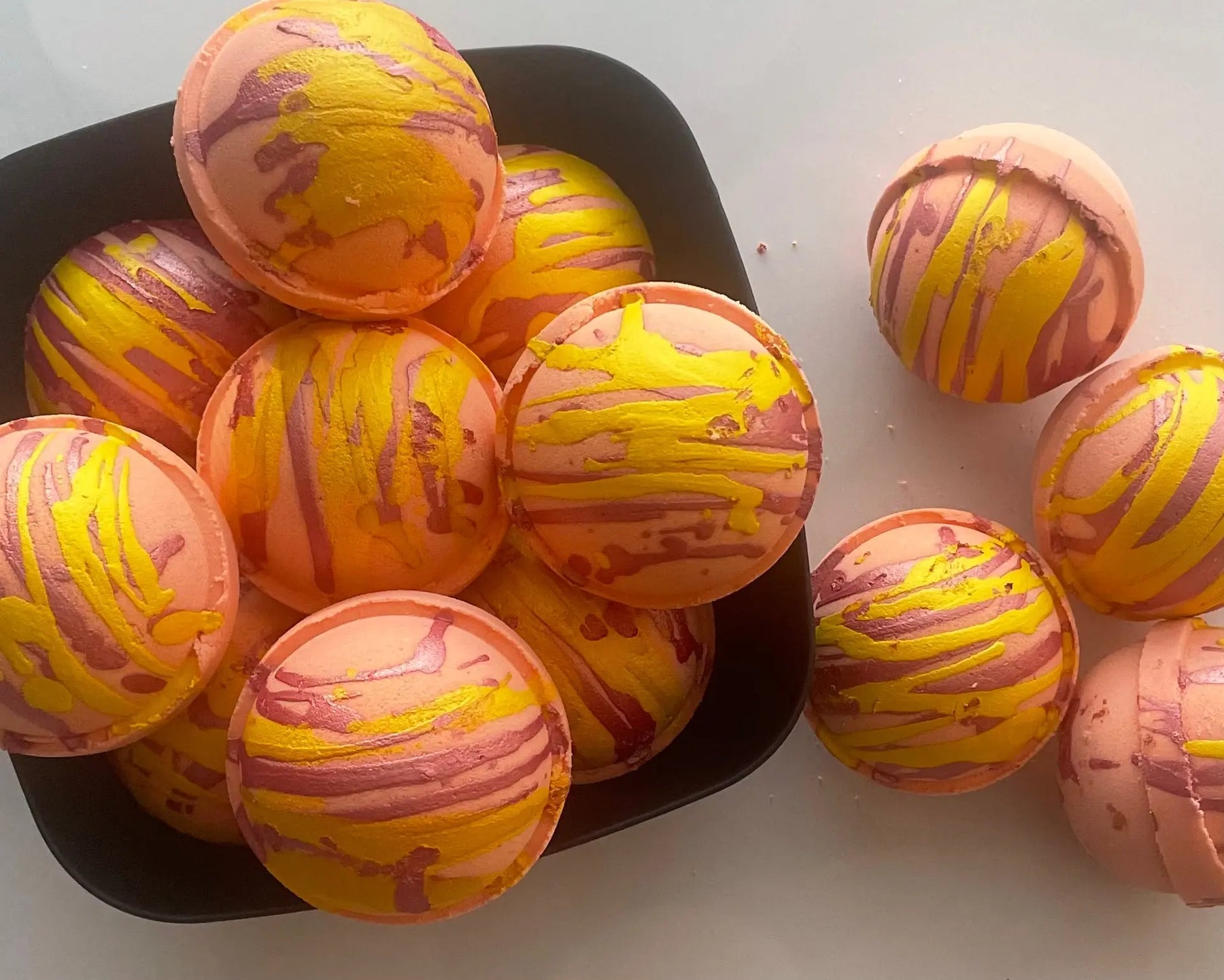 BATH BOMB - Main Street Collective