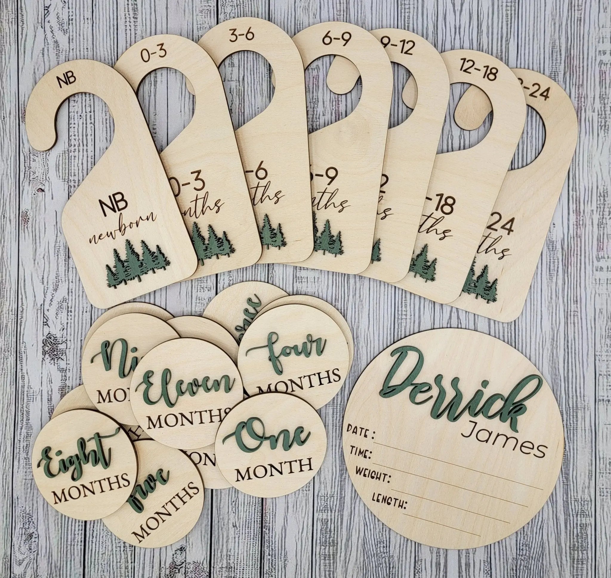 Baby Bundle: Announcement Sign With Birth Stats, Monthly Milestone Discs and  Closet Dividers EverLee Creations