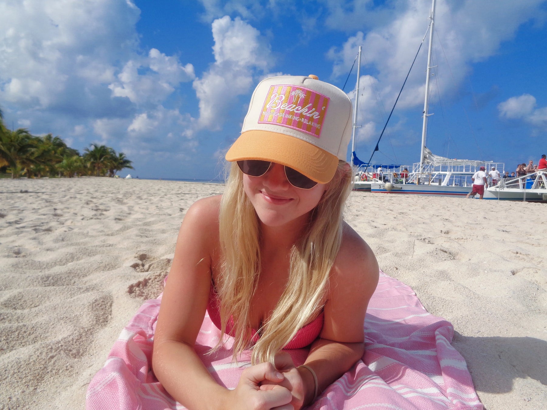 Beachin' - Vintage Trucker Hat KenzKustomz