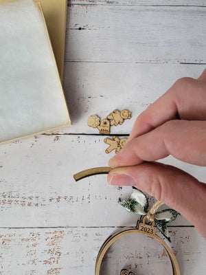 Build an Ornament Snowglobe Edition EverLee Creations