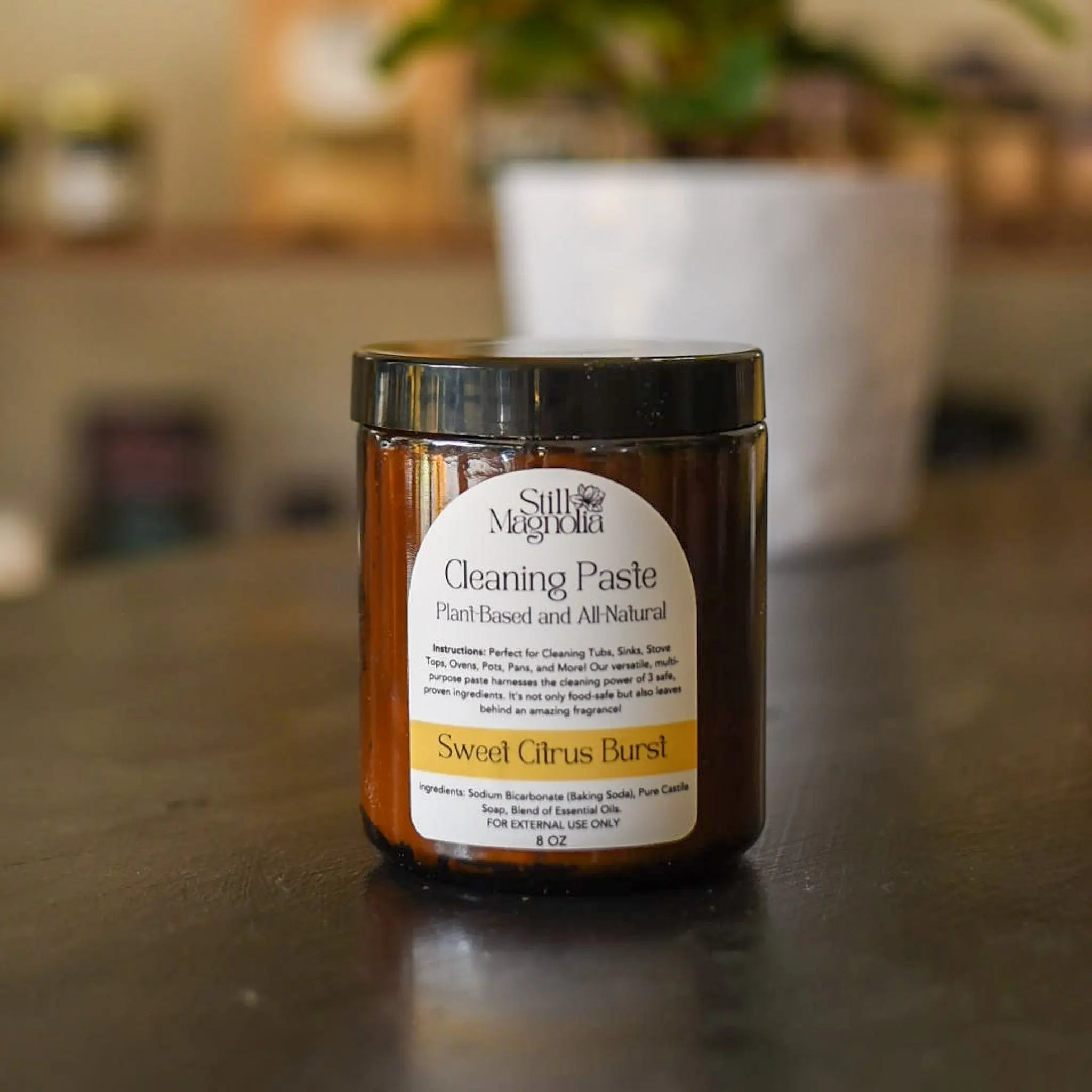 Still Magnolia Cleaning Paste in Sweet Citrus Burst scent