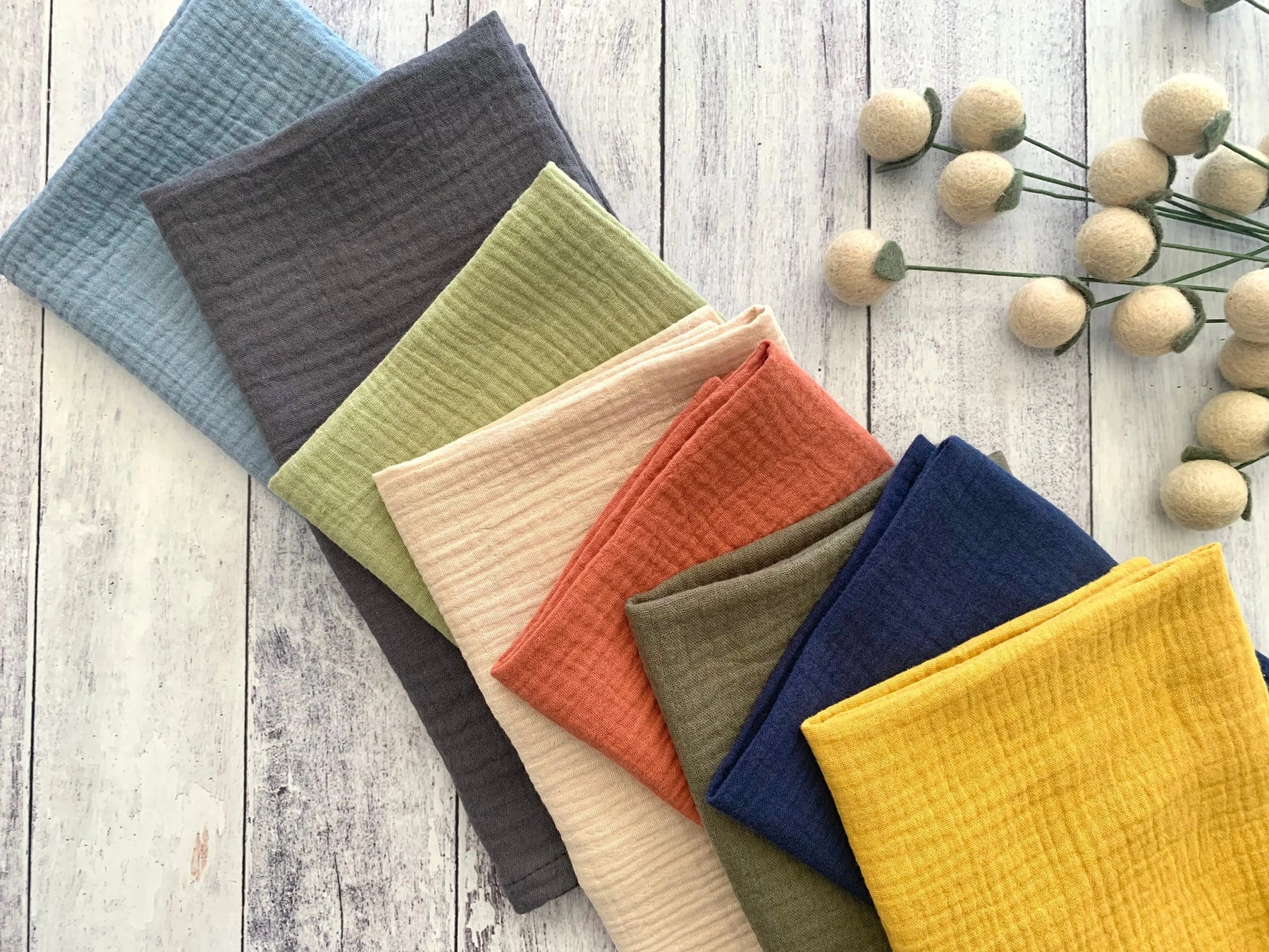Set of four colorful cotton crinkle cloth napkins