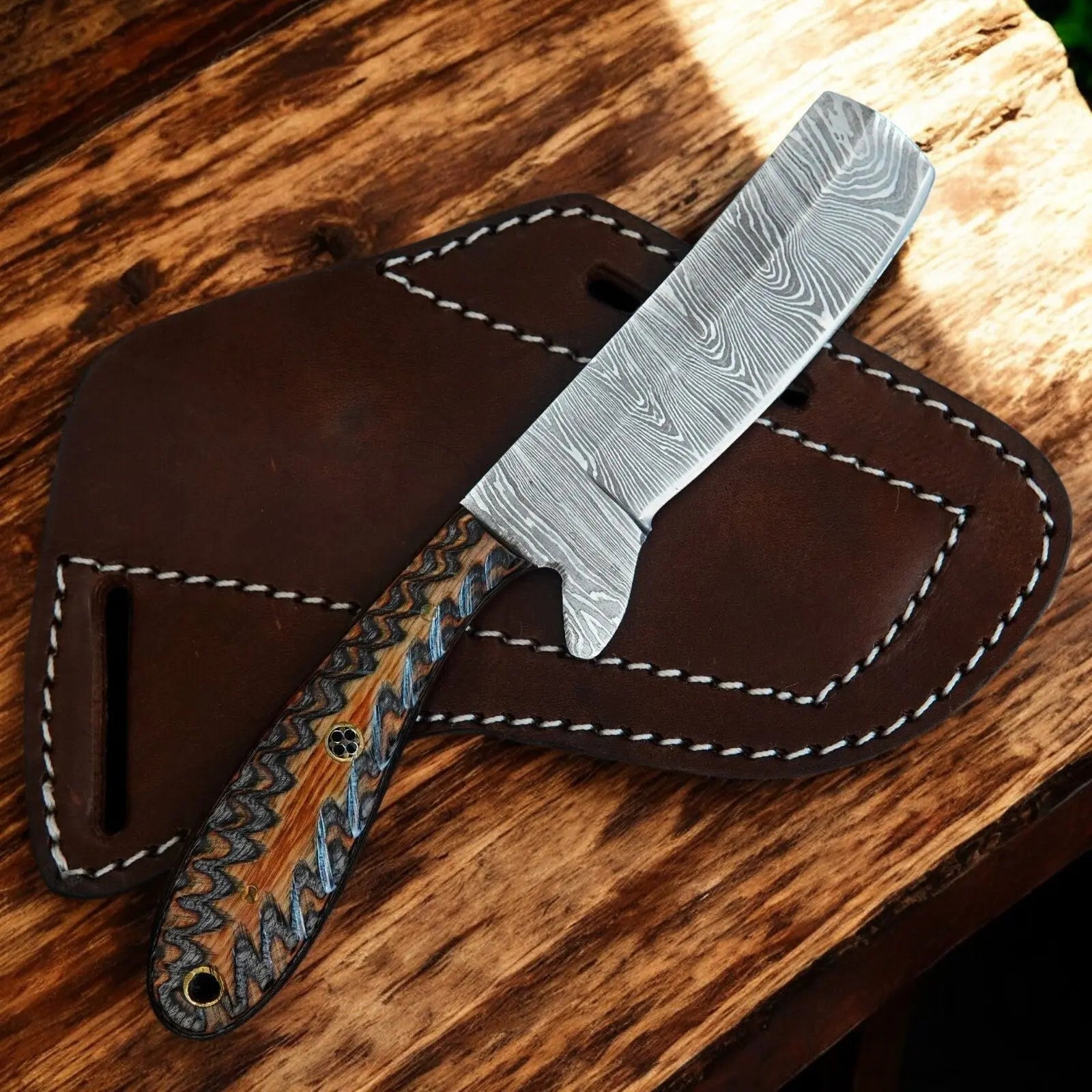 Custom Bull Cutter Knife – Damascus Steel & Wooden Handle Damascus Knife Store