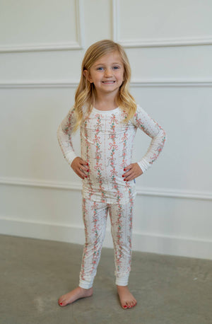 Spring Floral Garland | Two Piece Pajama Set