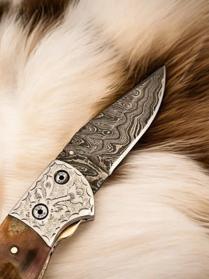 Handmade Damascus Folding Knife – Sheep Horn Handle Damascus Knife Store