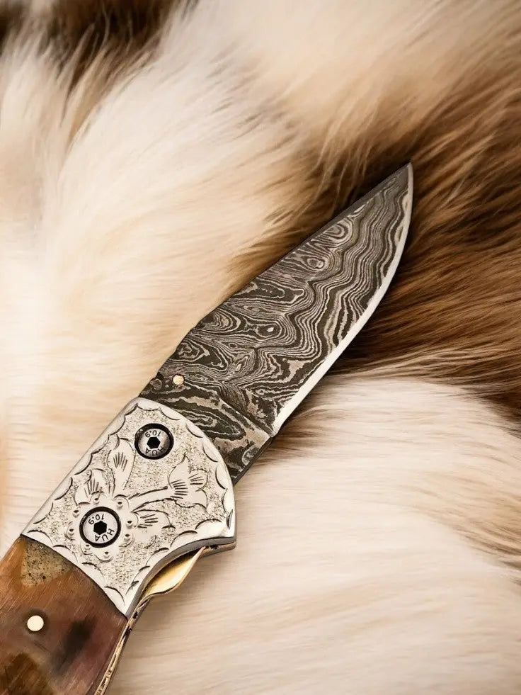 Handmade Damascus Folding Knife – Sheep Horn Handle Damascus Knife Store