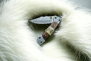 Handmade Damascus Pocket Knife – Rosewood & Antler Horn Damascus Knife Store