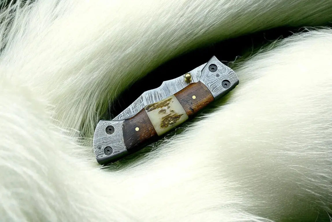 Handmade Damascus Pocket Knife – Rosewood & Antler Horn Damascus Knife Store