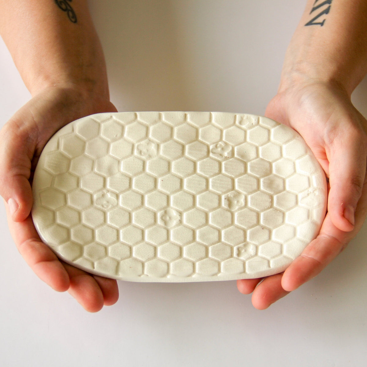 Prodigal Pottery Beehive Soap Dish — product view 1