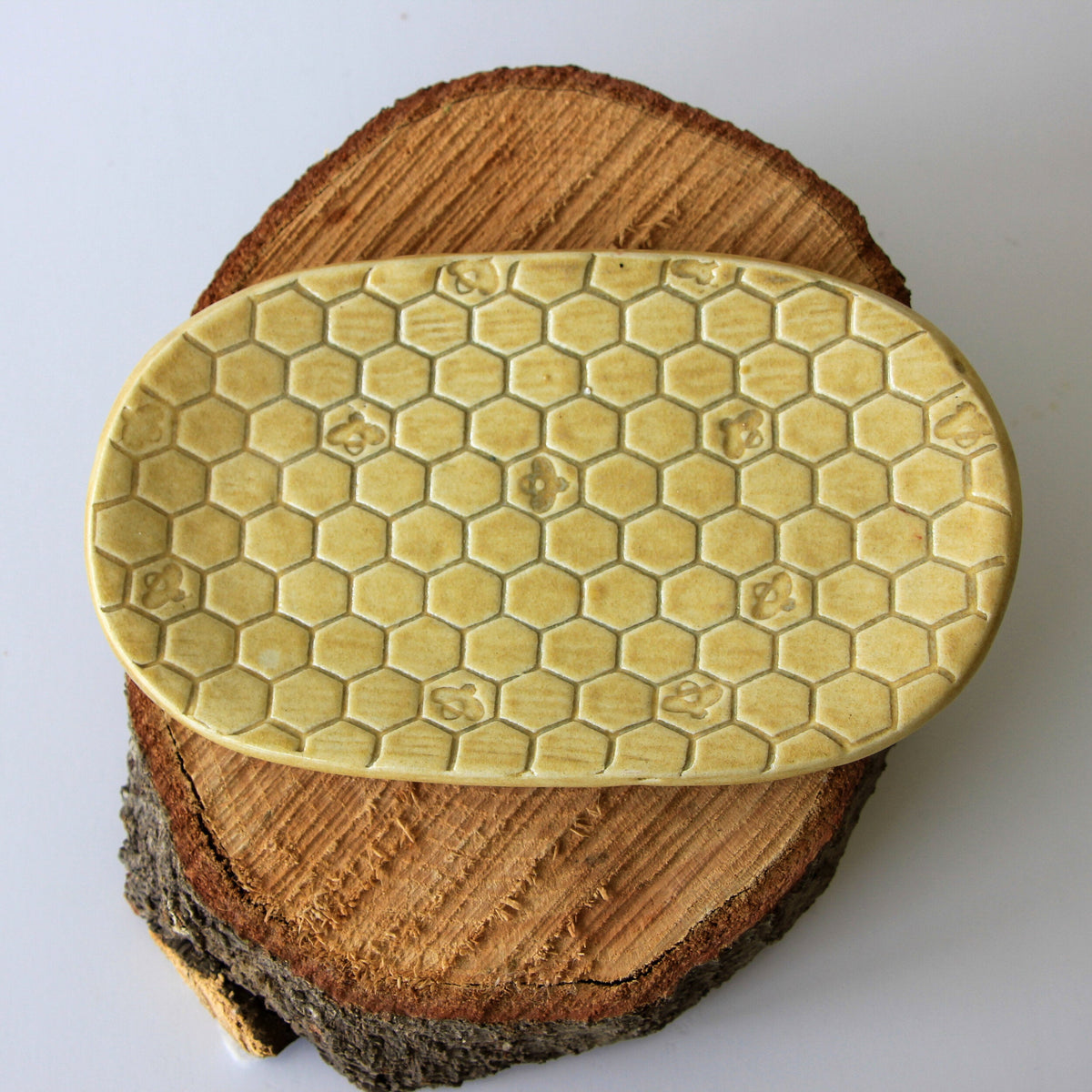 Prodigal Pottery Beehive Soap Dish — product view 2