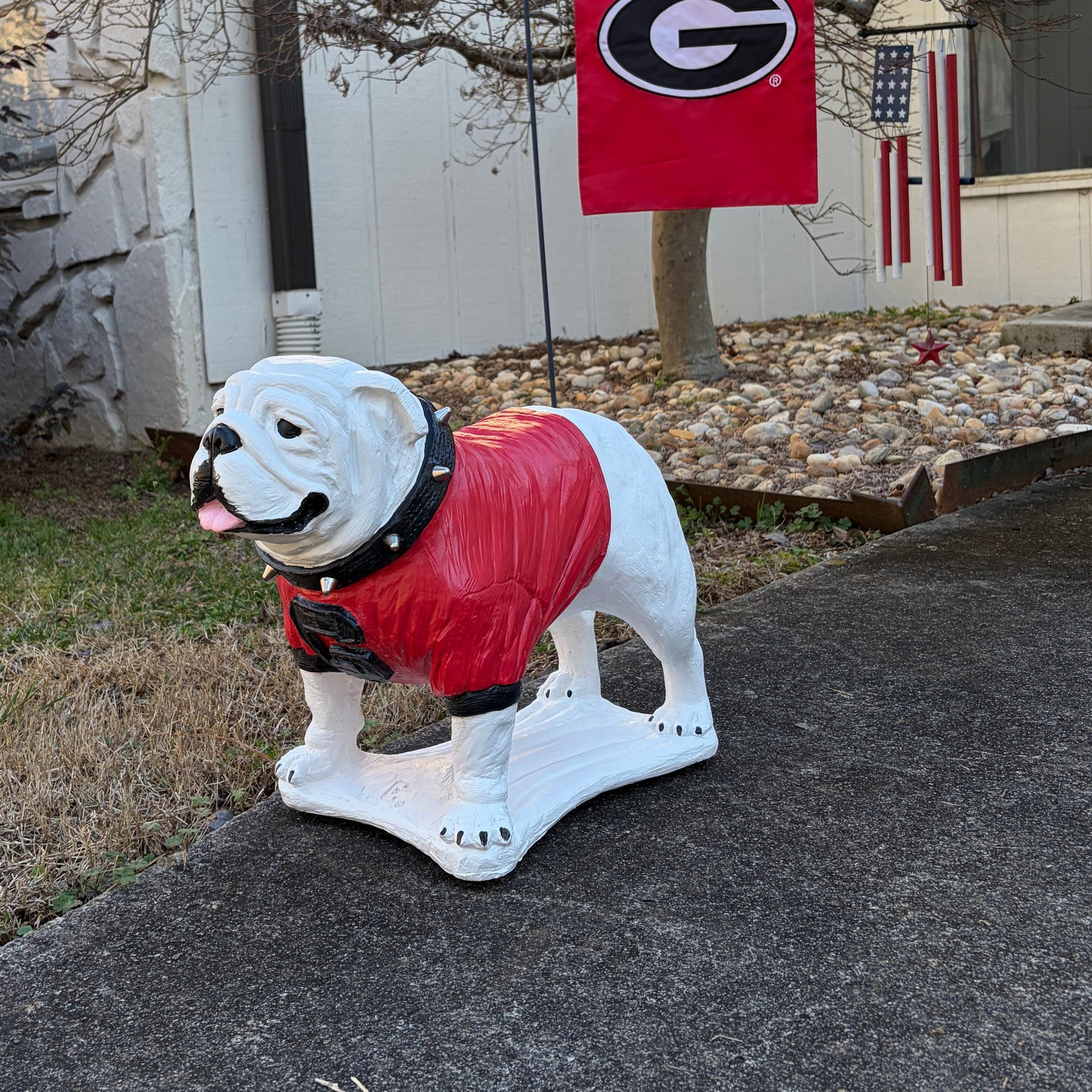 Georgia Bulldogs Standing Mascot Boom Stone Statue for Garden, Yard, Home Decor and Porch.