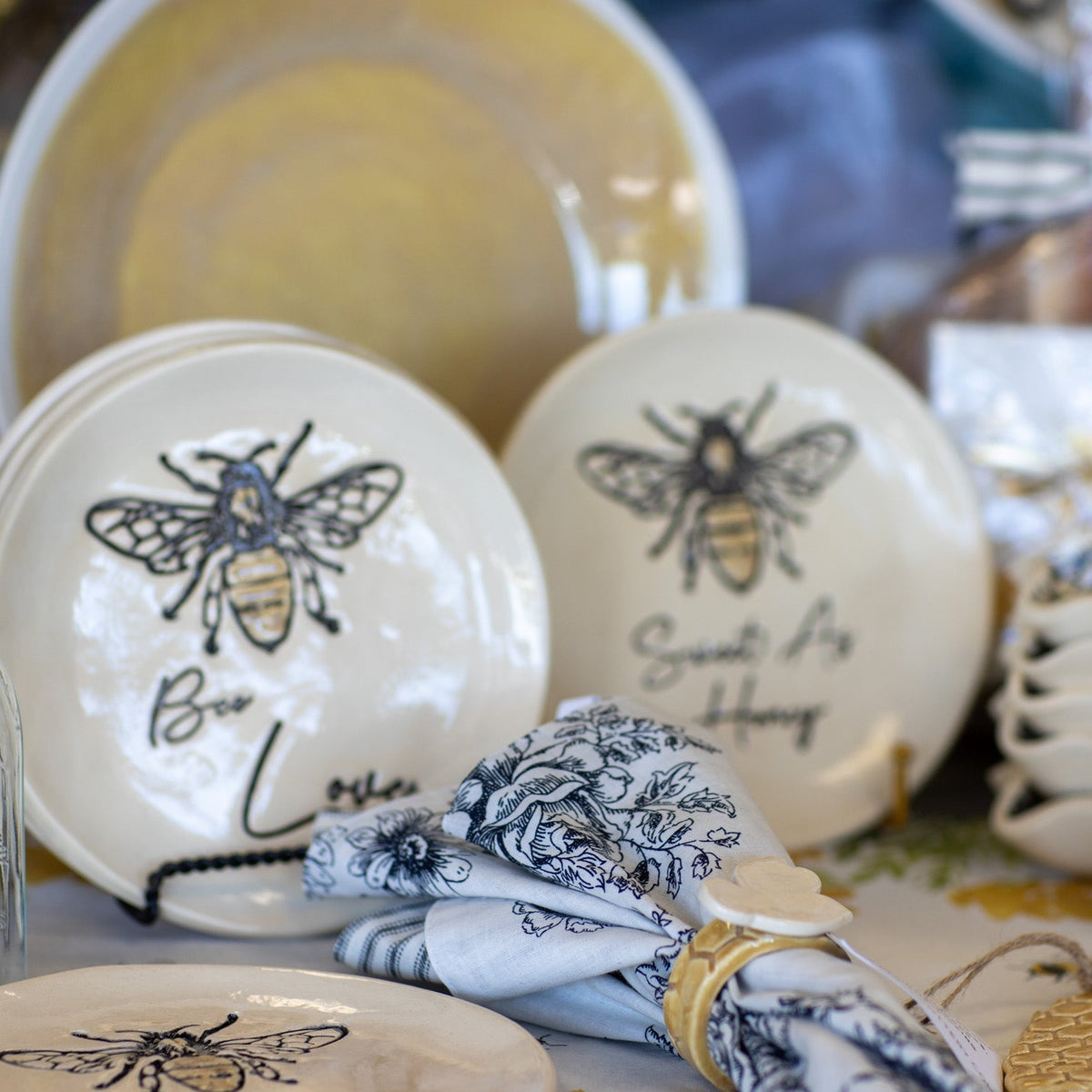 Prodigal Pottery Ceramic Bee Plate — product view 1