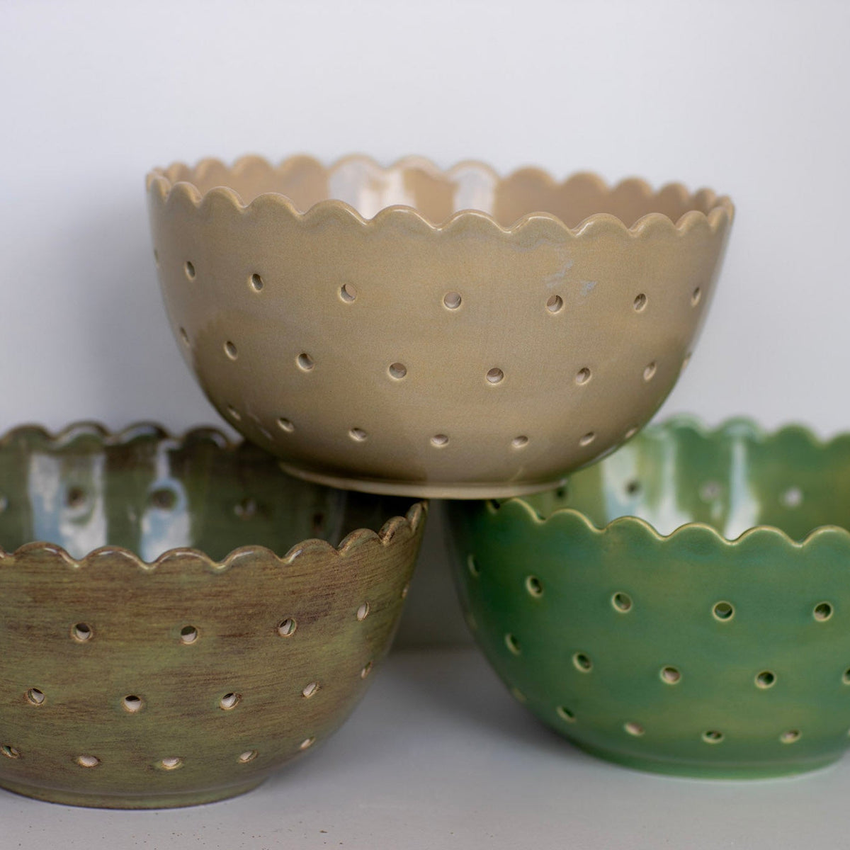 Prodigal Pottery Scalloped Edge Berry Bowl — product view 2