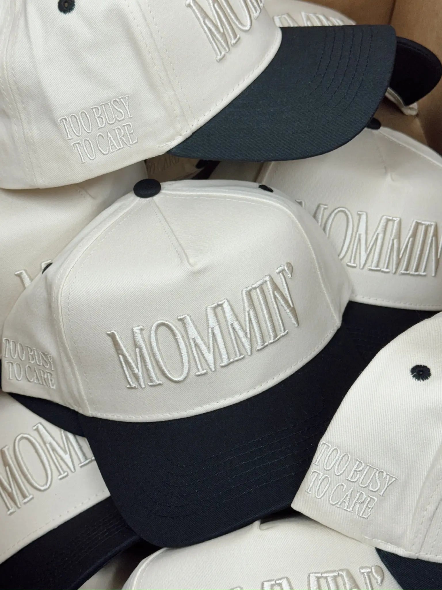 Mommin' - Vintage Trucker Hat KenzKustomz