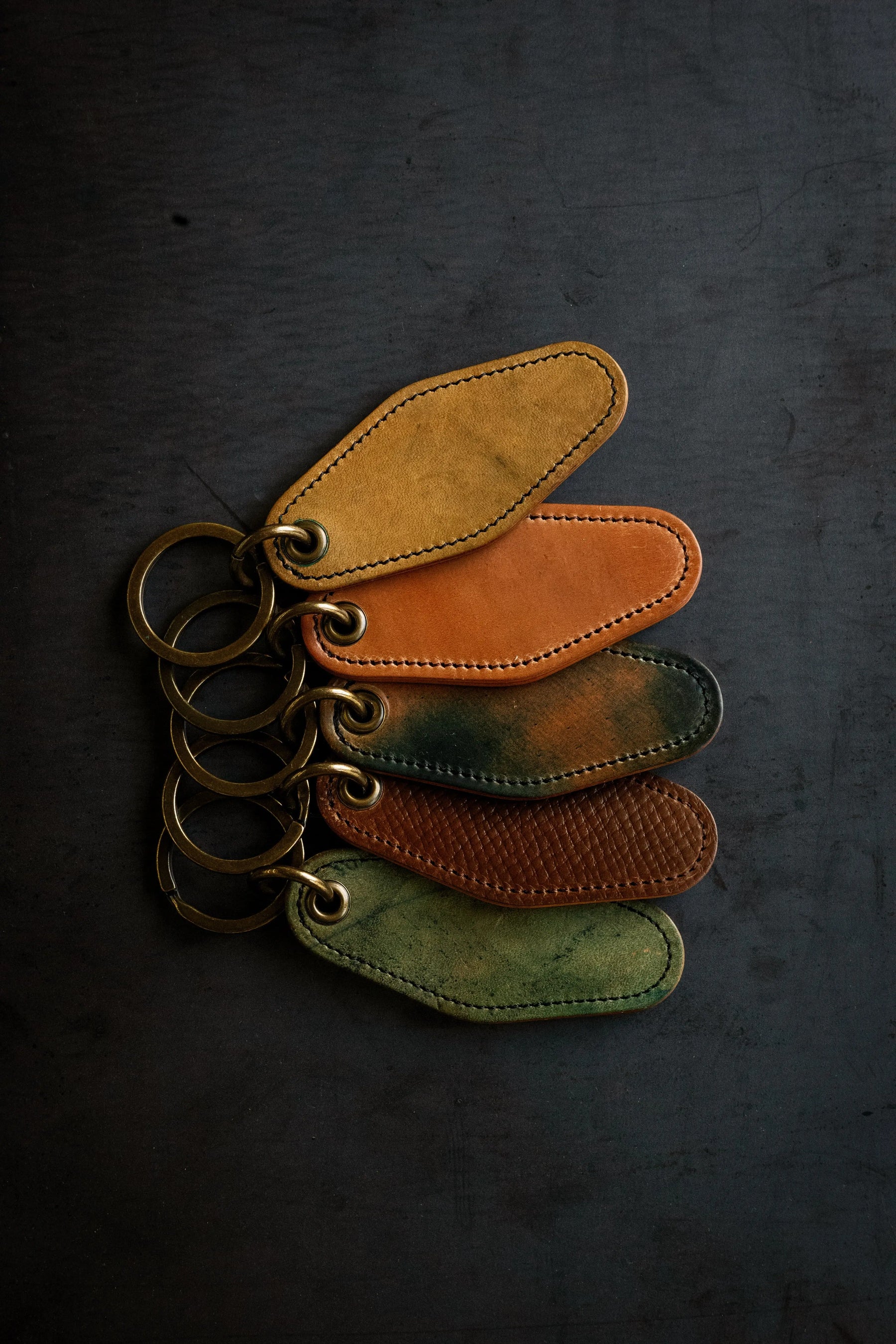 Motel Key Ring - Dark Cognac Hatchgrain Shell Cordovan Loyal Stricklin