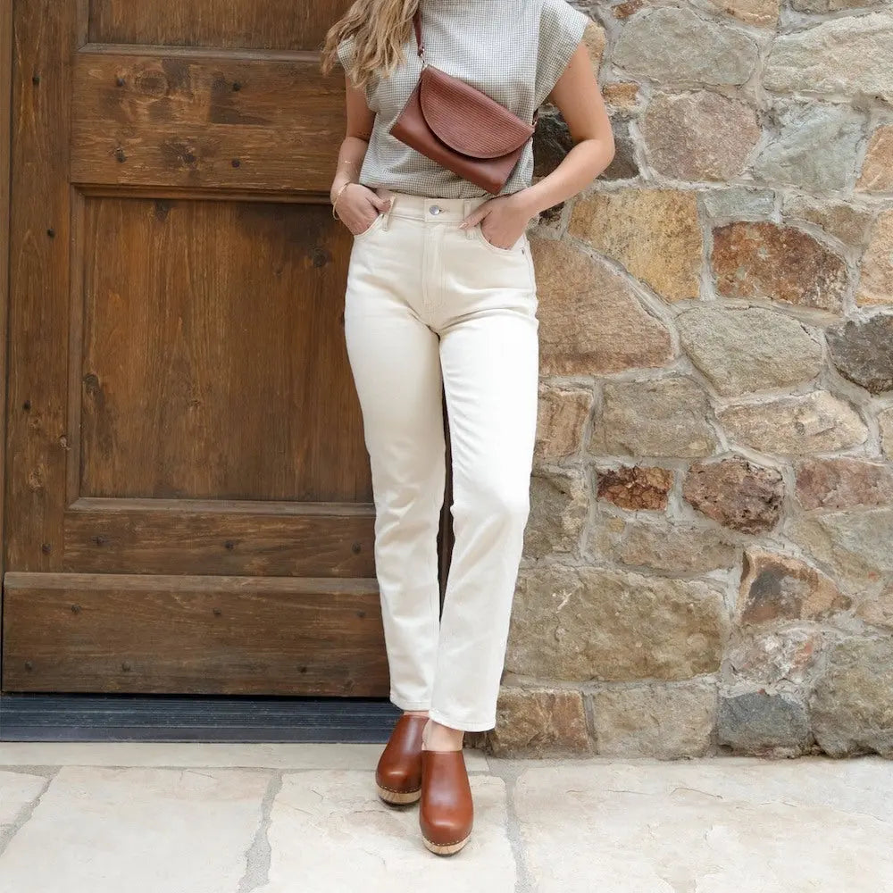 Nisolo Cleo Leather Convertible Crossbody Clutch Mission Mercantile Leather Goods