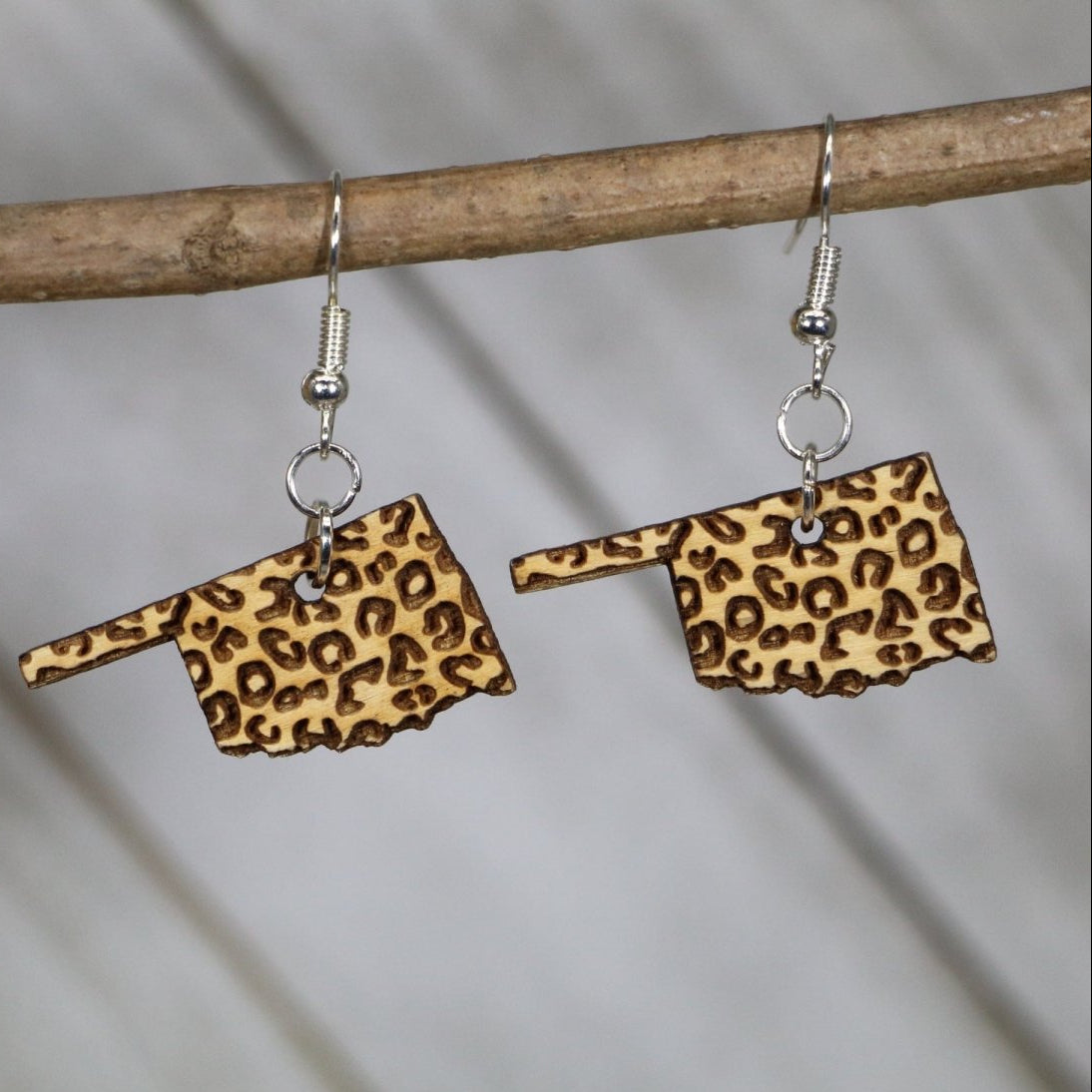 Oklahoma State Cheetah Print Wooden Earrings | State Pride Jewelry