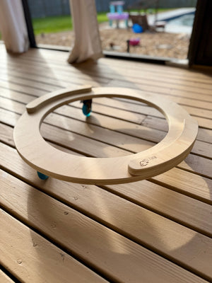 Wooden rolling base set for Maple Play scooter board accessory