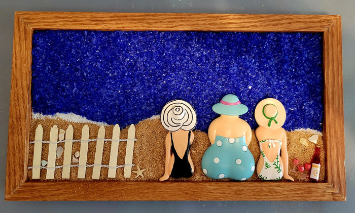 THREE BEACH LADIES WALL DECOR