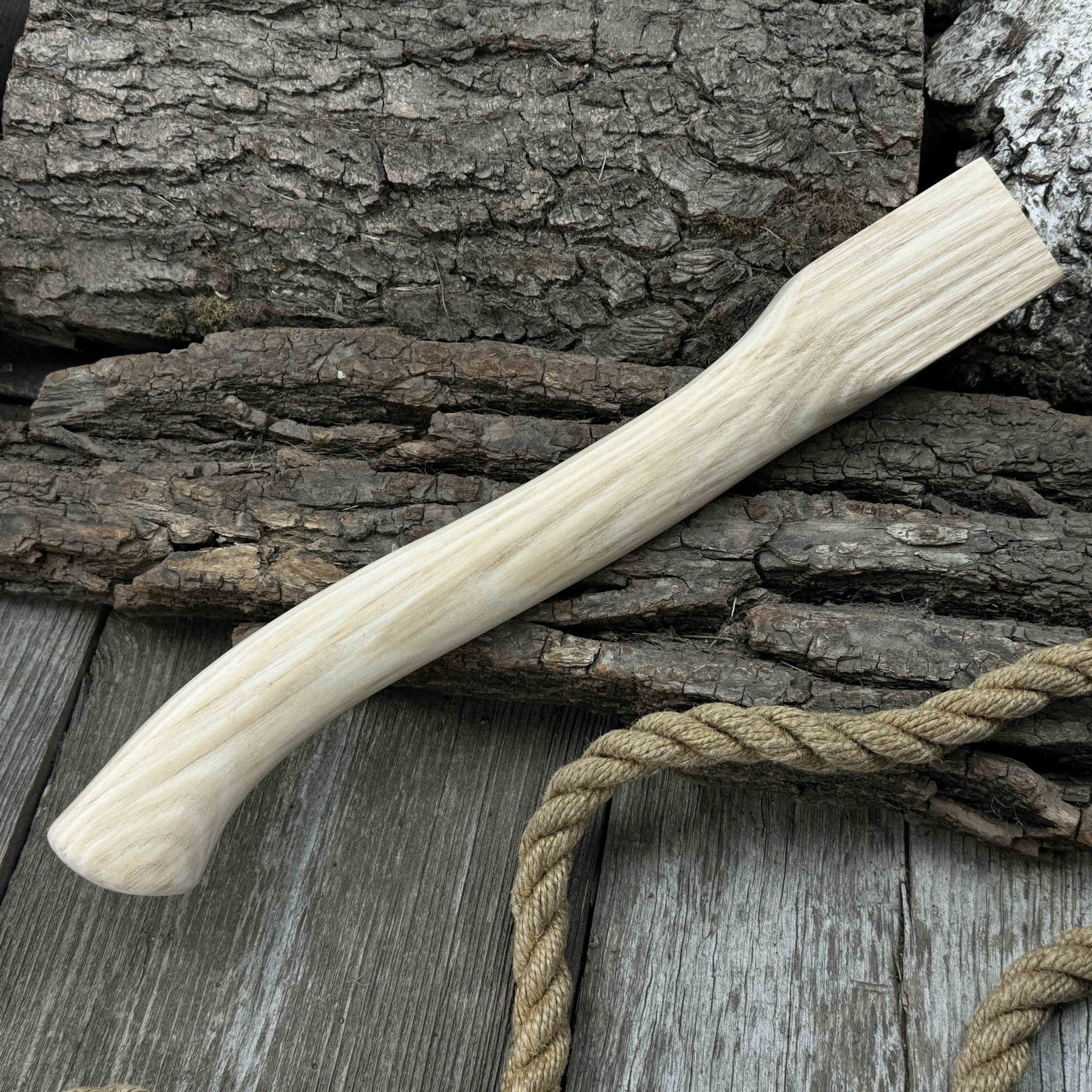 Ash Wood Axe Handle with Red Oak Wedges, 41.5 cm (16.3 in)