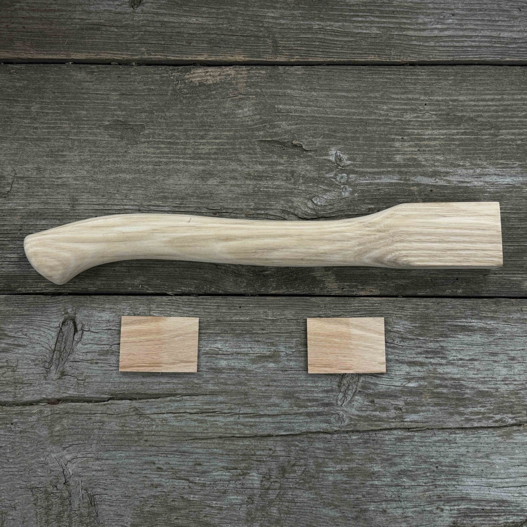 Ash Wood Axe Handle with Red Oak Wedges, 41.5 cm (16.3 in)
