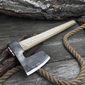 Carpenter’s Axe with Leather Shoulder Sheath, 0.84 kg (1.85 lb)