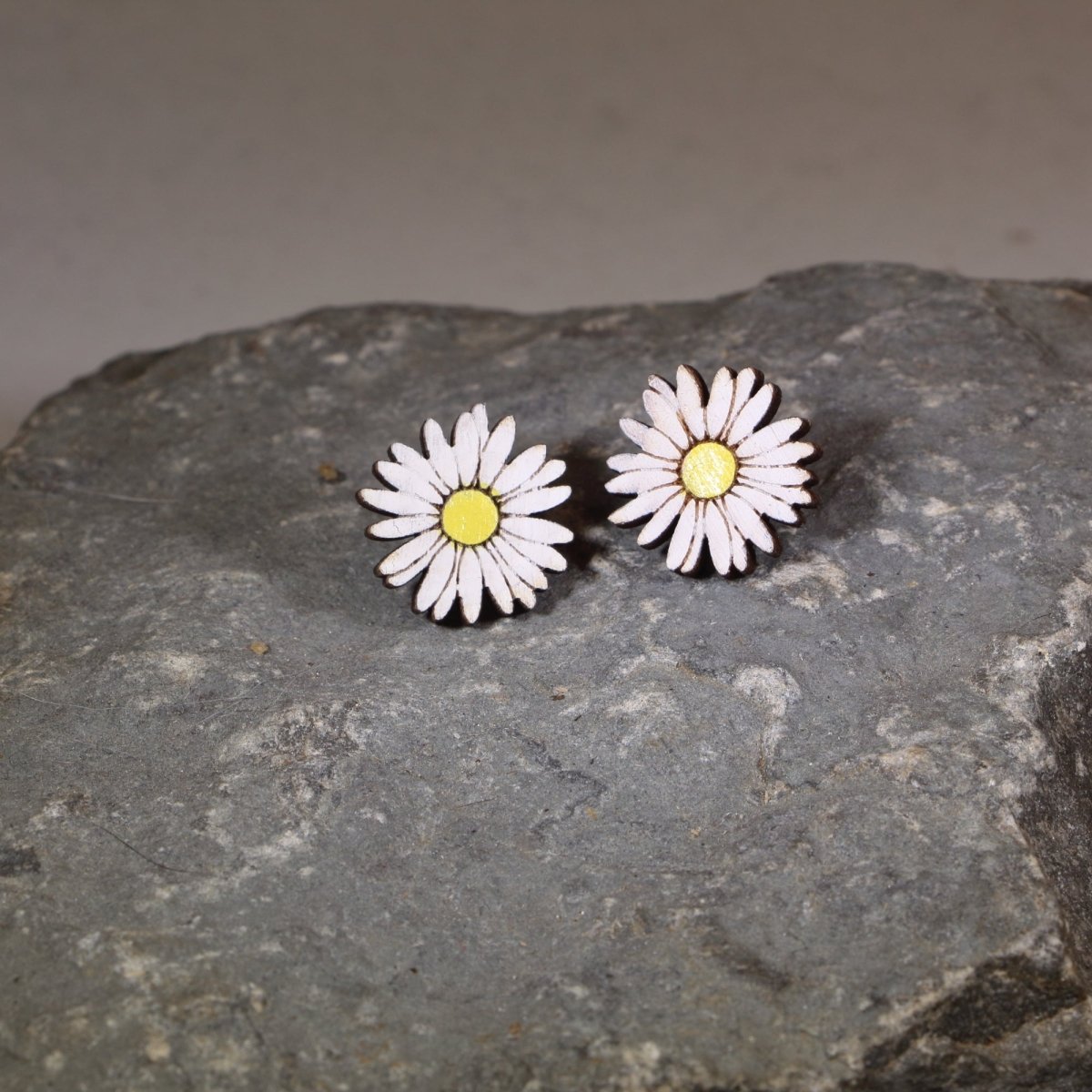 Daisy Wooden Earrings | Floral Garden Jewelry
