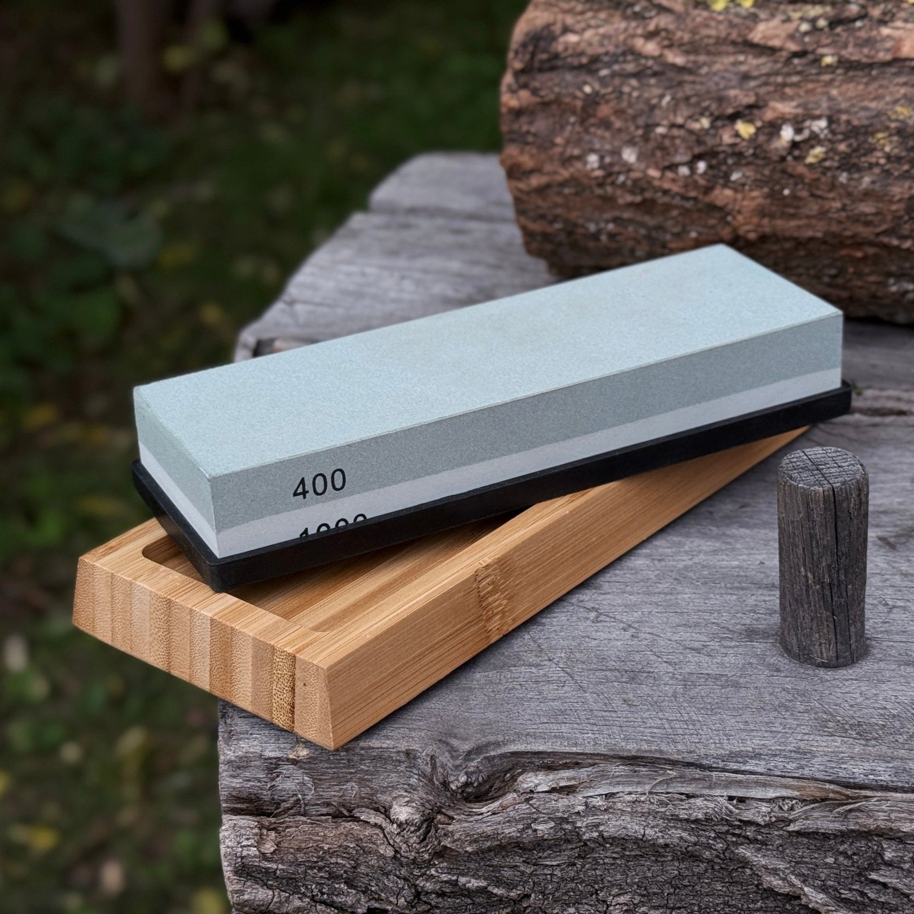 Double-Sided Sharpening Stone with Optional Wooden Stand – Grit #400 / #1000