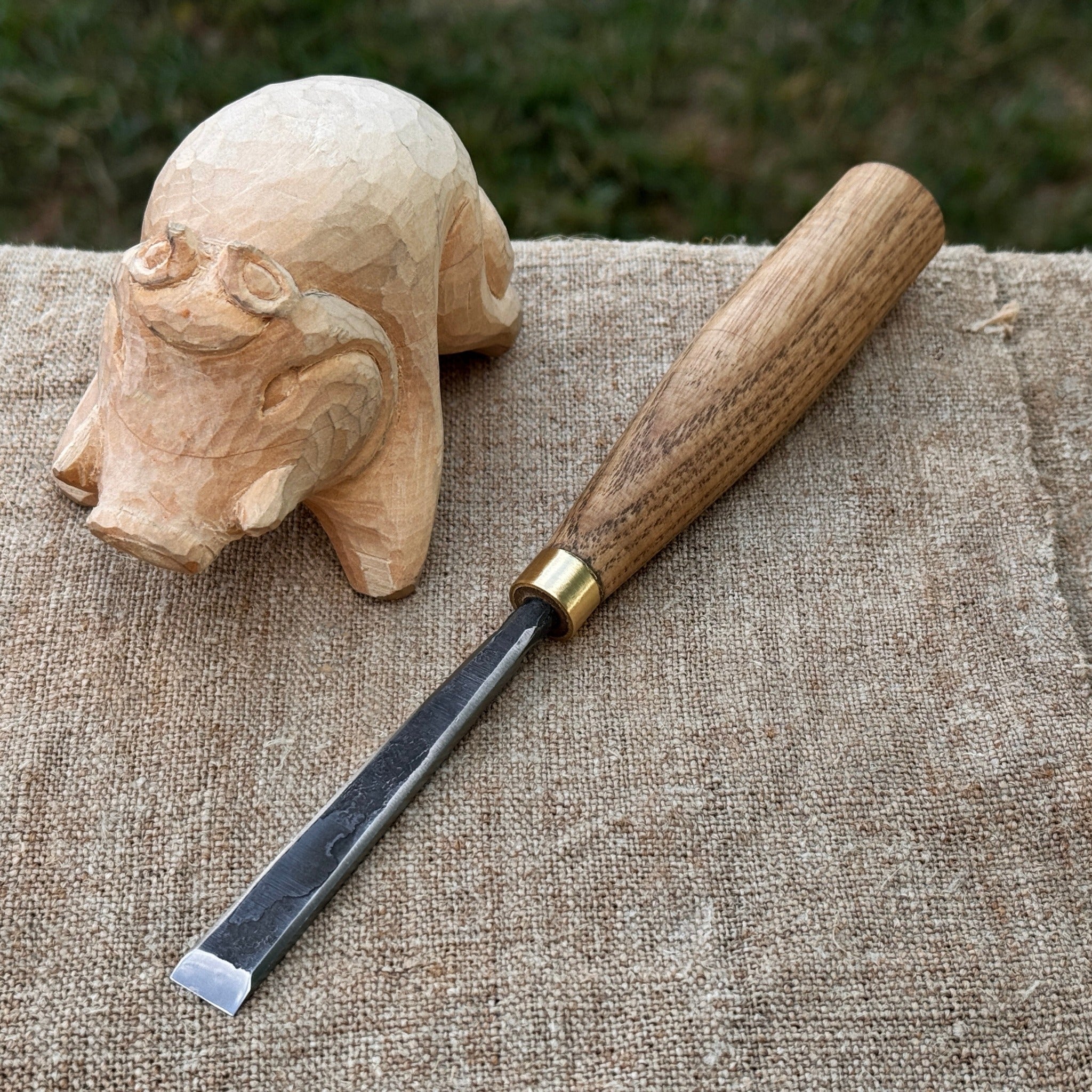Fine Detail Carving Chisel – 10 mm (0.39 inches) Blade