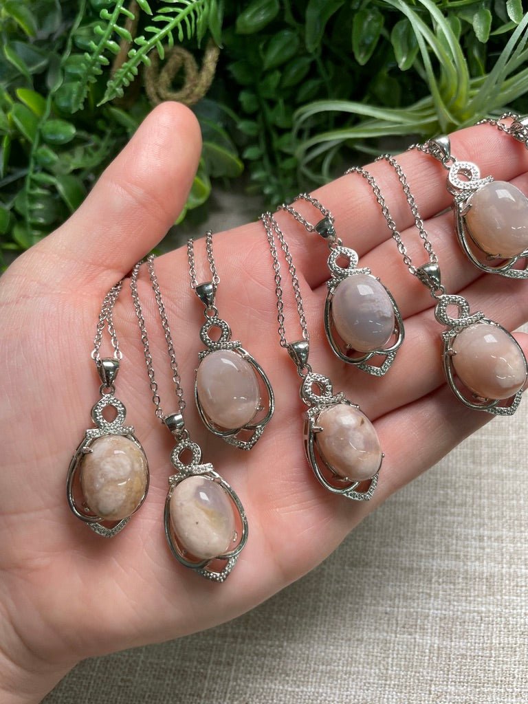 Flower Agate Necklace