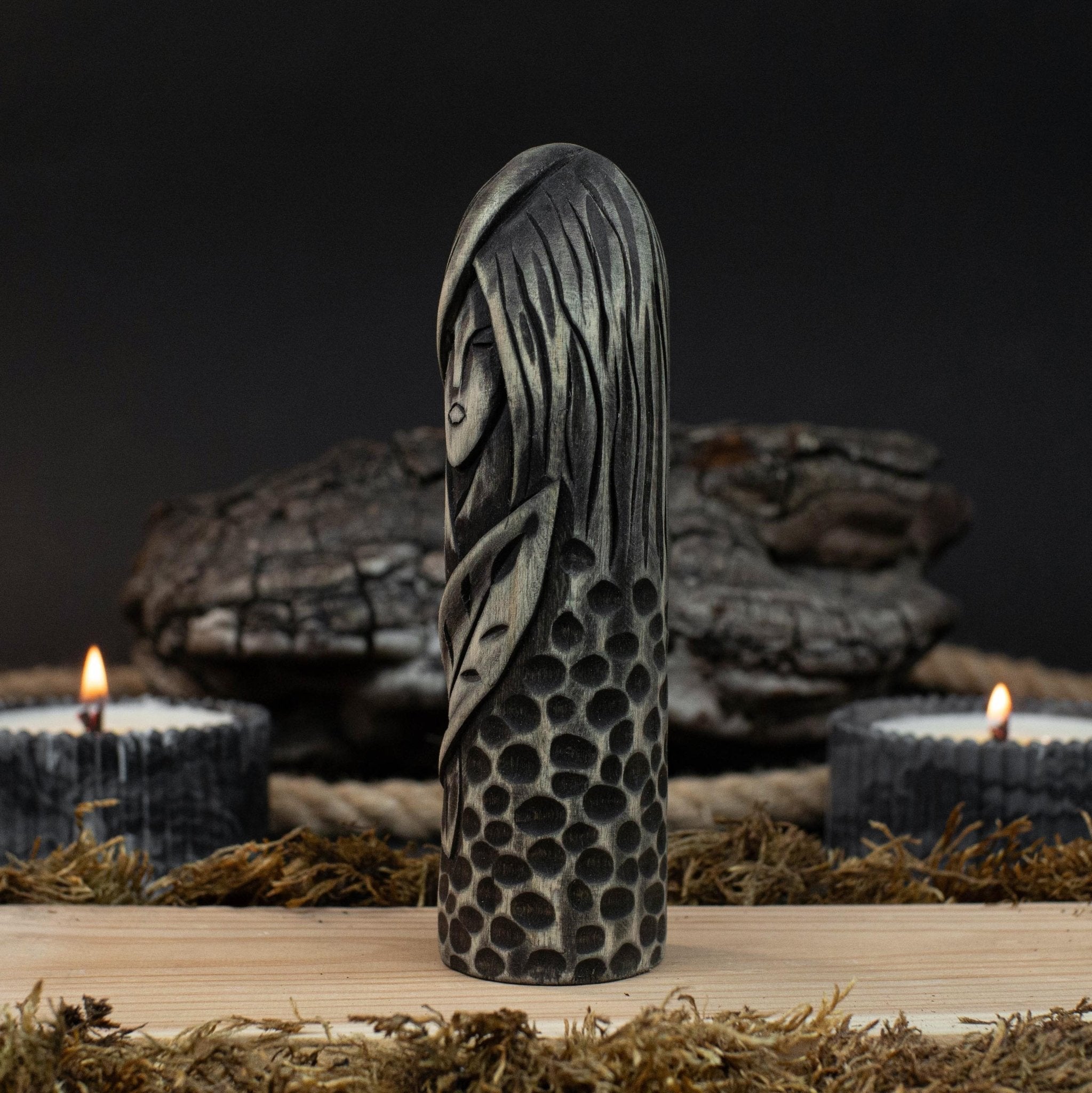 Hand-Carved Eir Figurine – 14 cm (5.7 inches) Wooden Norse Goddess of Healing Statue