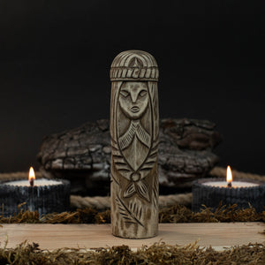Hand-Carved Freyja Statue – 14 cm (5.7 inch) Wooden Norse Goddess Altar Figurine