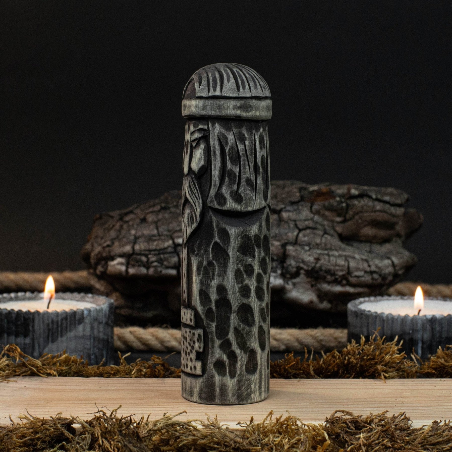 Hand-Carved Thor Figurine – 14 cm (5.7 inches) Wooden Scandinavian God Statue
