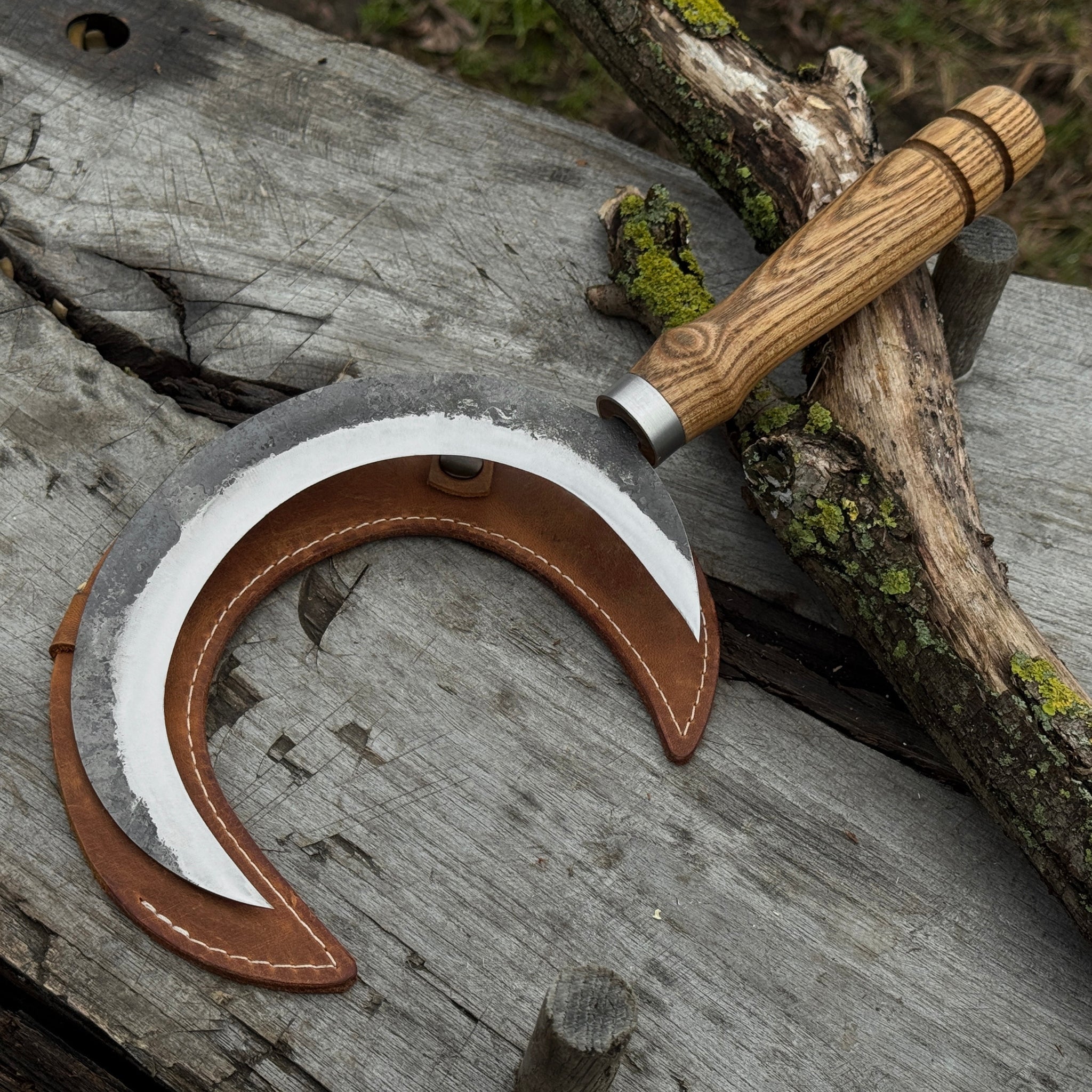 Hand-Forged Athame Ritual Witch Sickle, ⌀16.5 cm (6.5 inches)