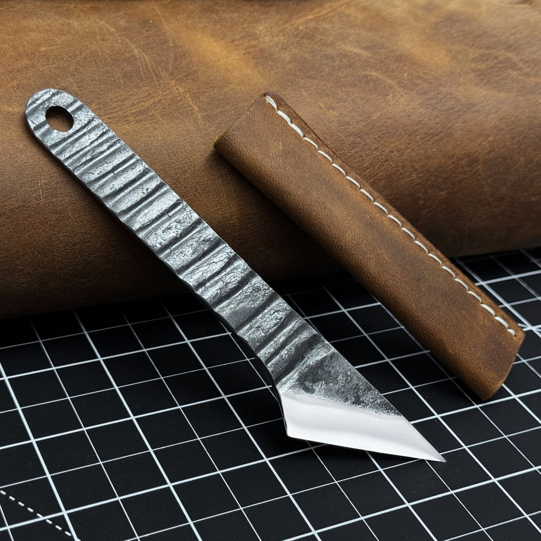 Hand-Forged Kiridashi Knife - Razor-Sharp Carbon Steel Blade with Leather Sheath