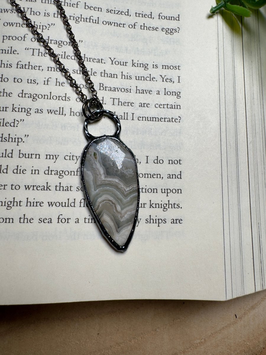 Lace Agate Necklace