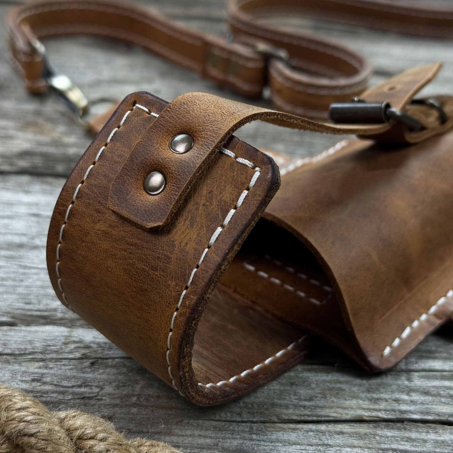 Leather Axe Case with Adjustable Straps