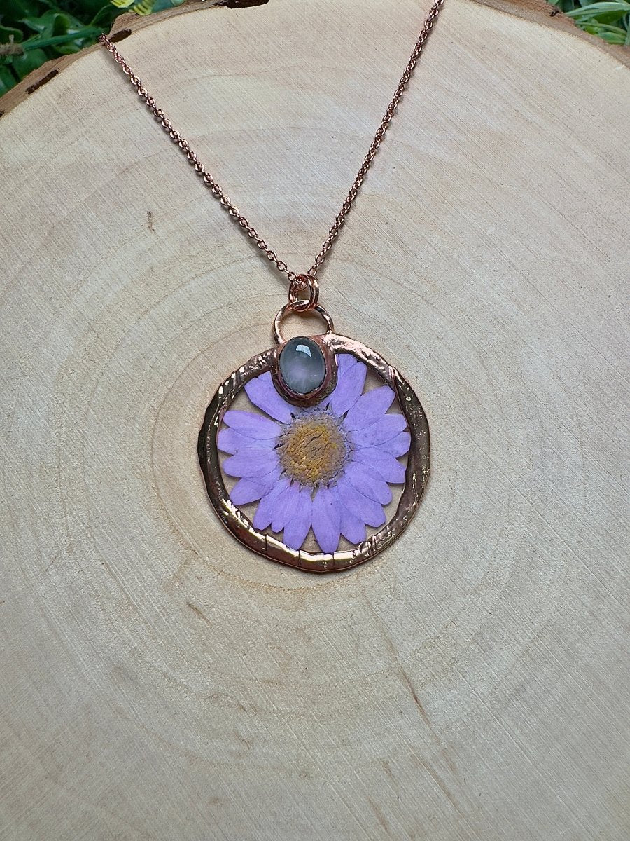 Morwenne- Rose Quartz and Flower Necklace
