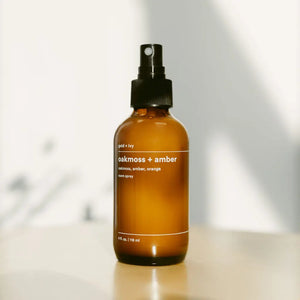 oakmoss + amber room spray gold + ivy