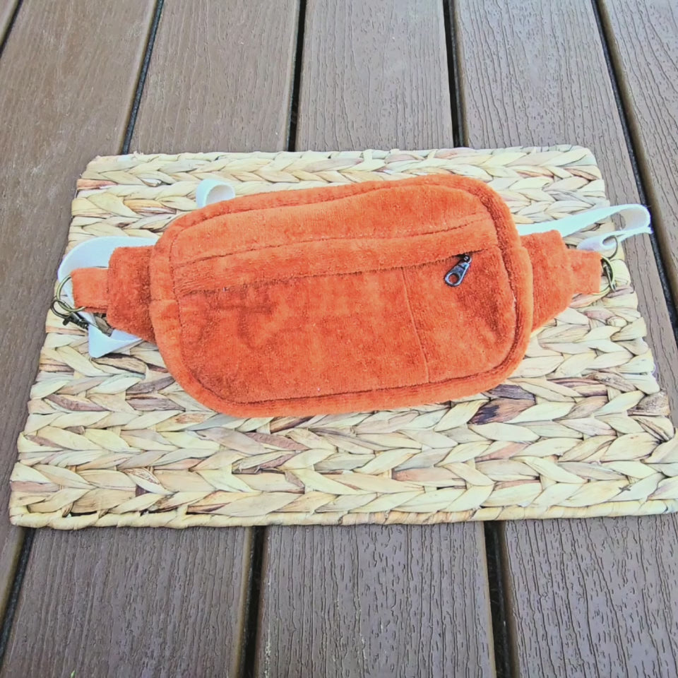 1970s Vintage Towel Crossbody Bum Bag, Retro Boho Fanny Pack, Handmade Terry Cloth Bag, Festival Crossbody Belt Bag, Upcycled Vintage Style