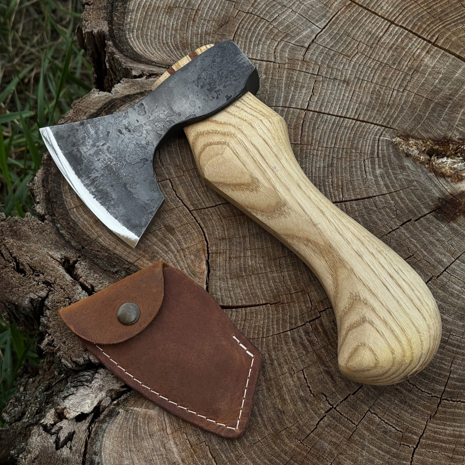 Small Carving Axe with Leather Sheath, 0.47 kg (1 lb)