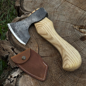 Small Carving Axe with Leather Sheath, 0.47 kg (1 lb)